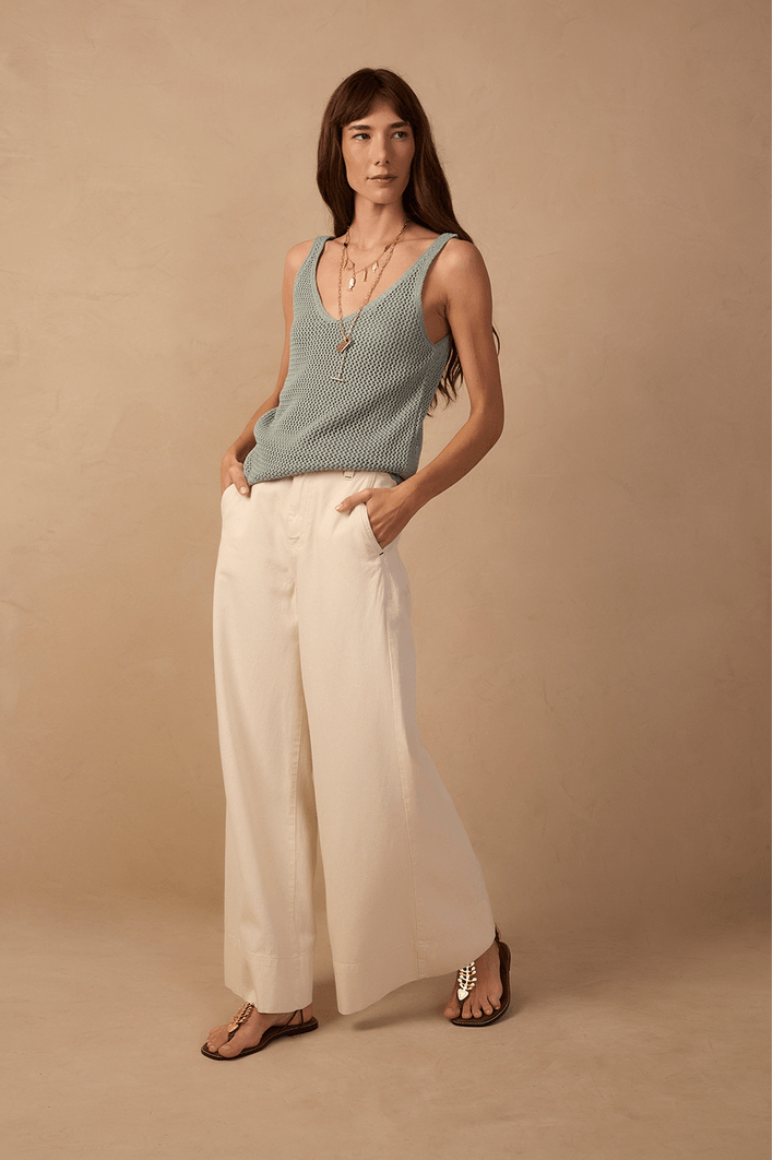 Calça Sarja Pantalona Detelhe Botão