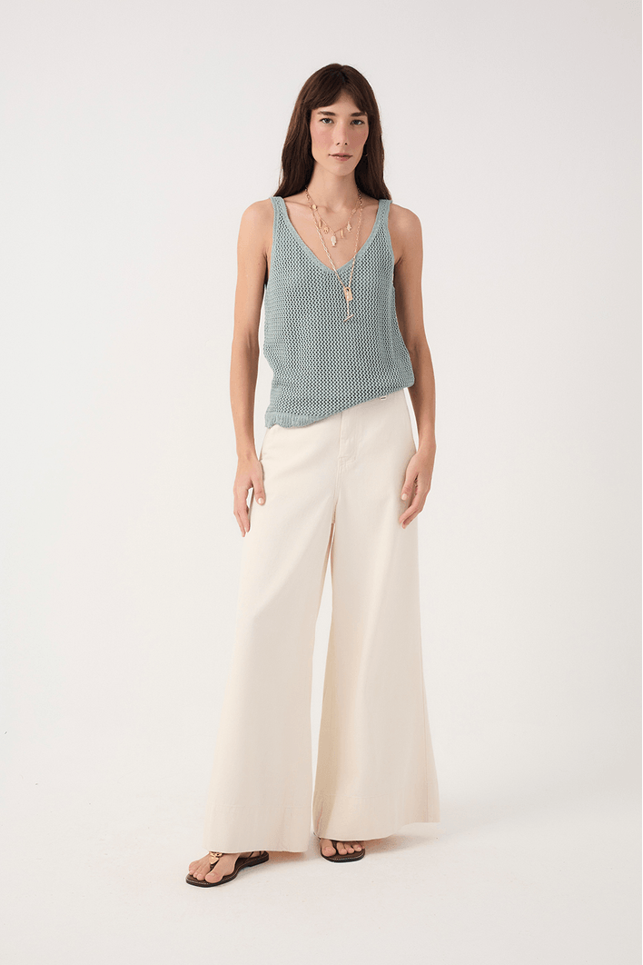 Calça Sarja Pantalona Detelhe Botão