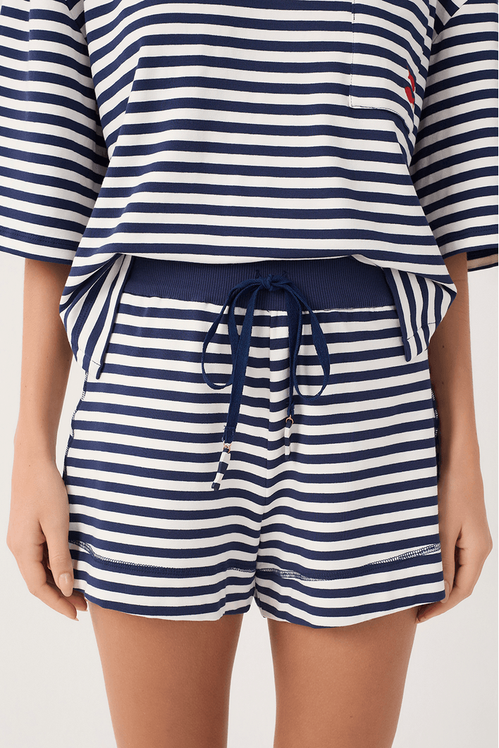 Short Moletom Estampa Listra