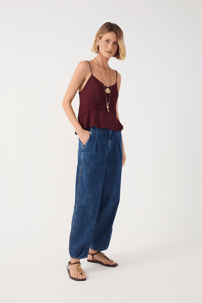 Calça Jeans Pregas