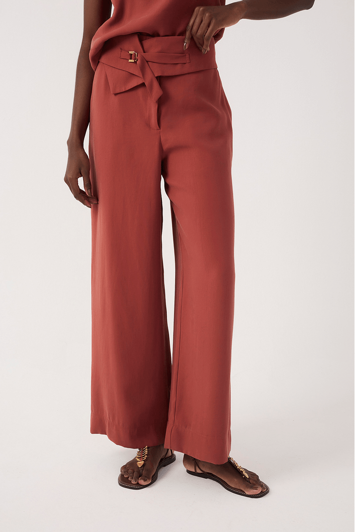 Calça Pala  Fivela