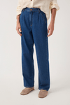 Calça Jeans Detalhe Prega