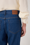 Calça Jeans Detalhe Prega