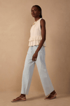 Calça Jeans Reta Costura Deslocada