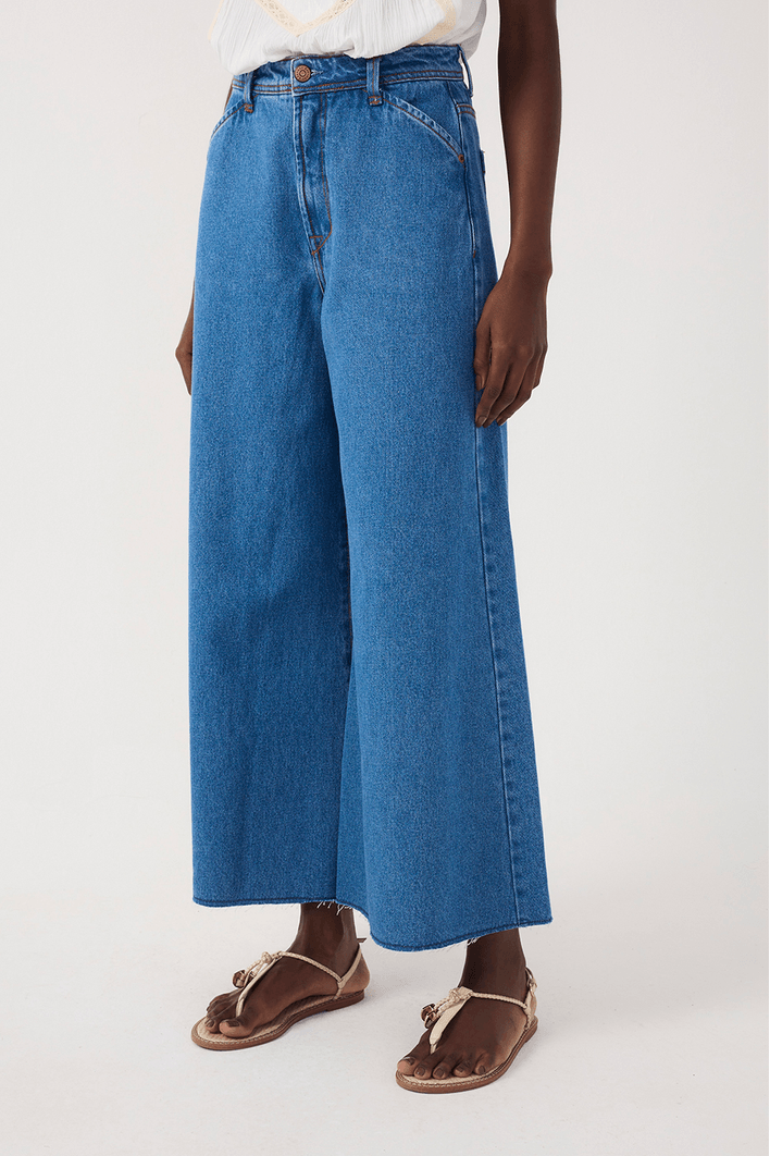 Calça Jeans Pantalona Detalhe Zig Zag
