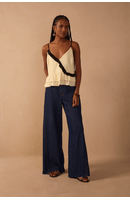 Calça Jeans Costura Deslocada