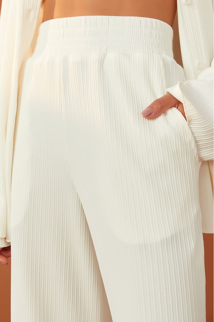 Calça Ampla Malha Textura