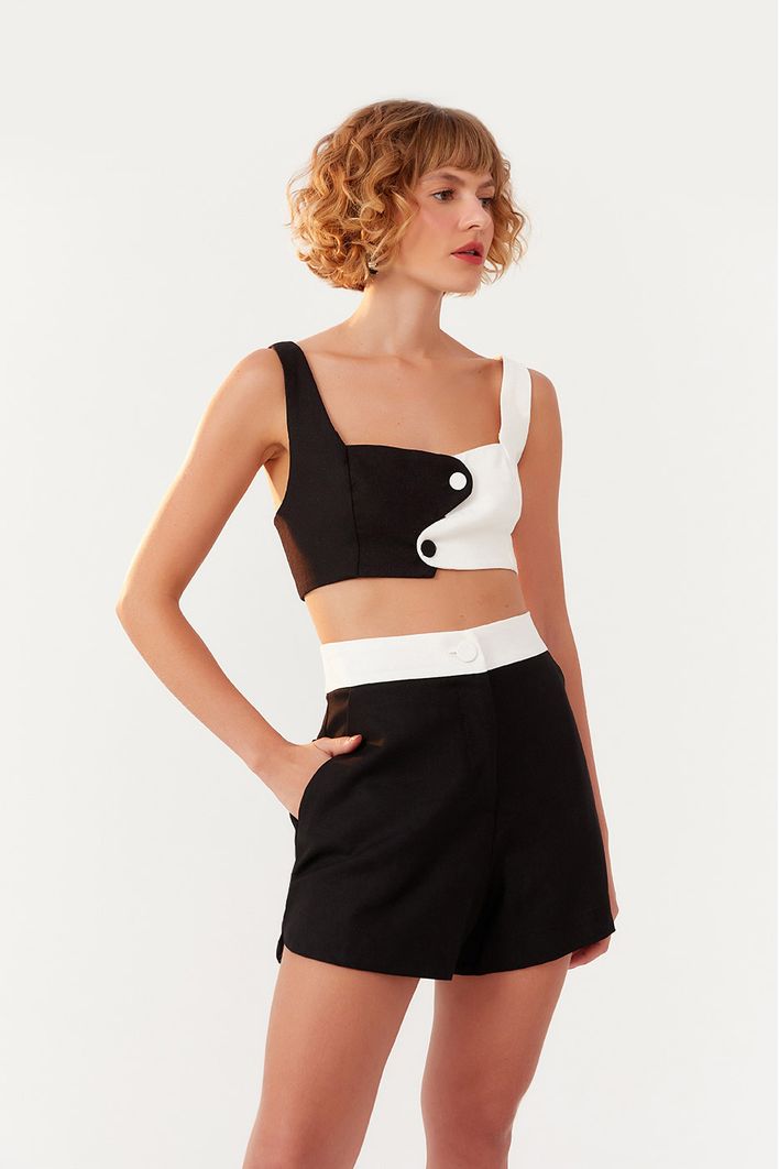 Short Alfaiataria Bordado Linho P&b
