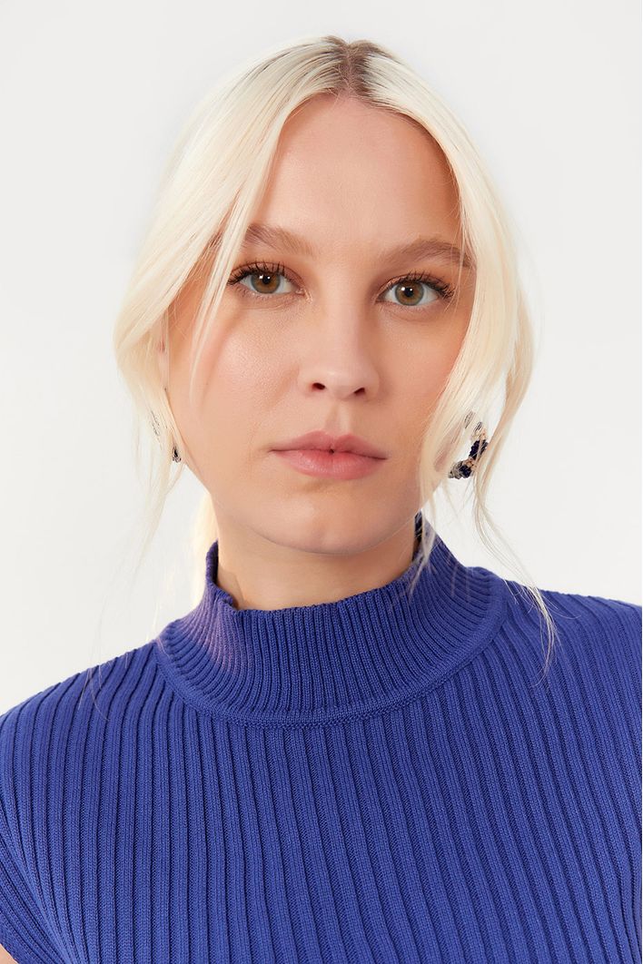Blusa Tricot Gola Alta