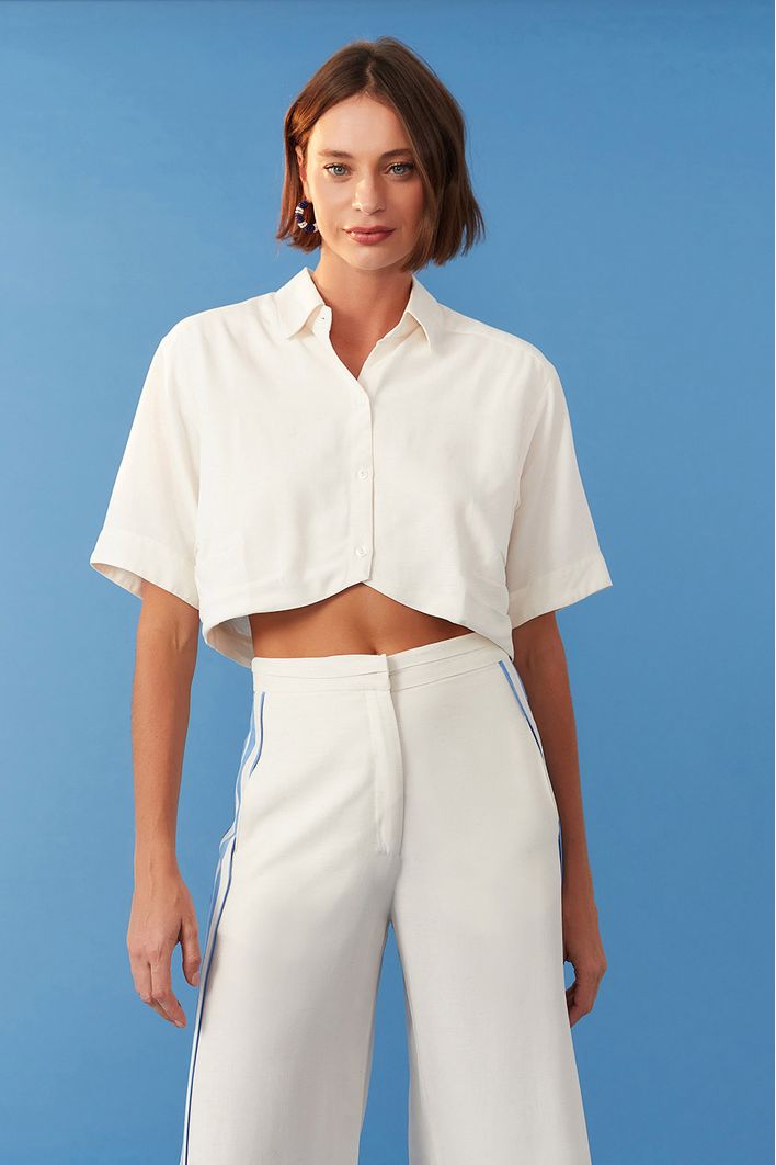 Camisa Curta Pregas Laterais