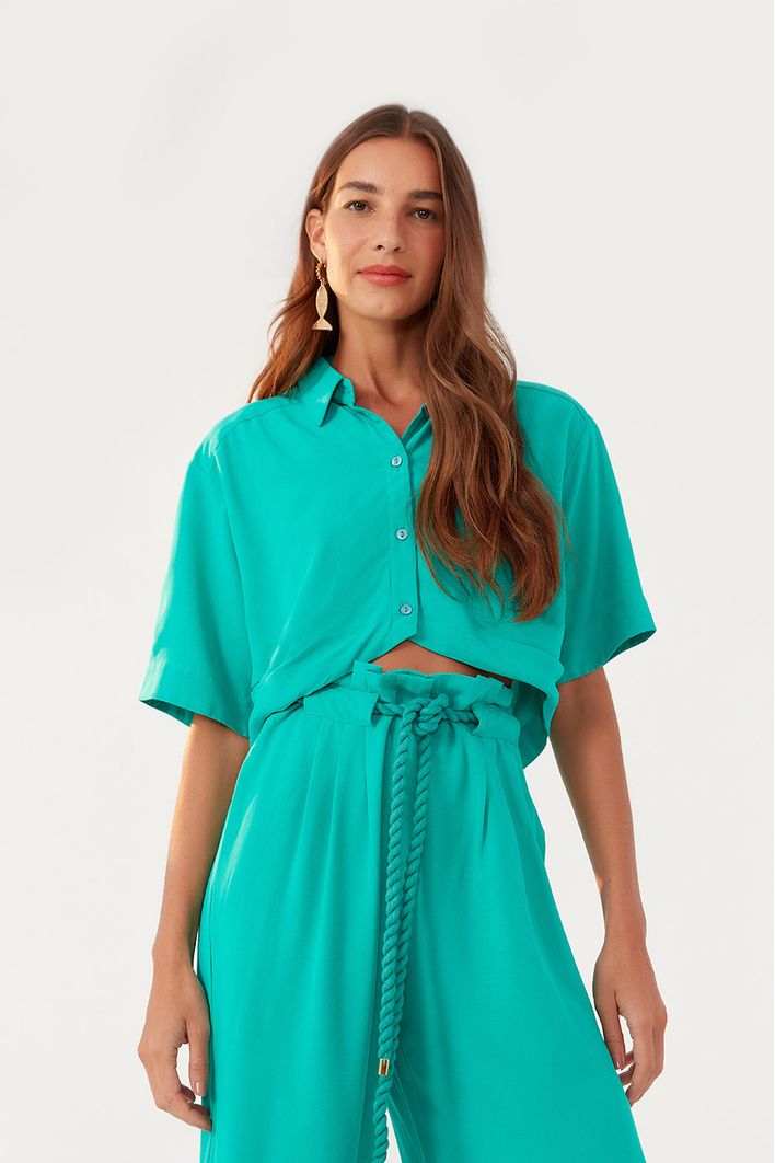 Camisa Curta Pregas Laterais