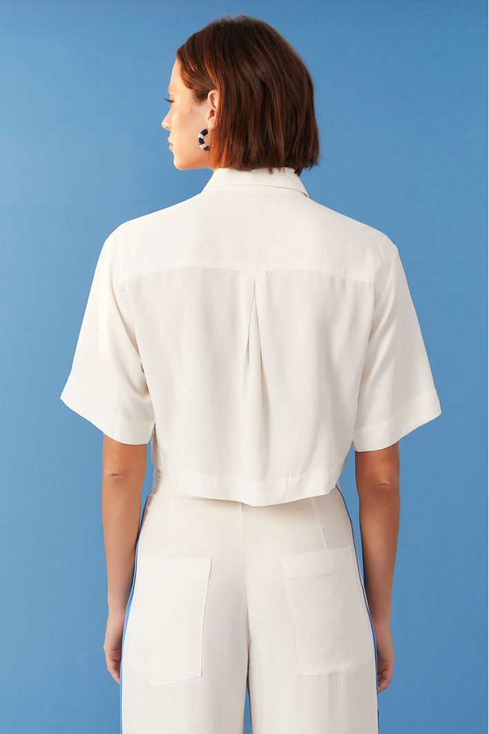 Camisa Curta Pregas Laterais