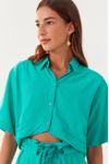 Camisa Curta Pregas Laterais