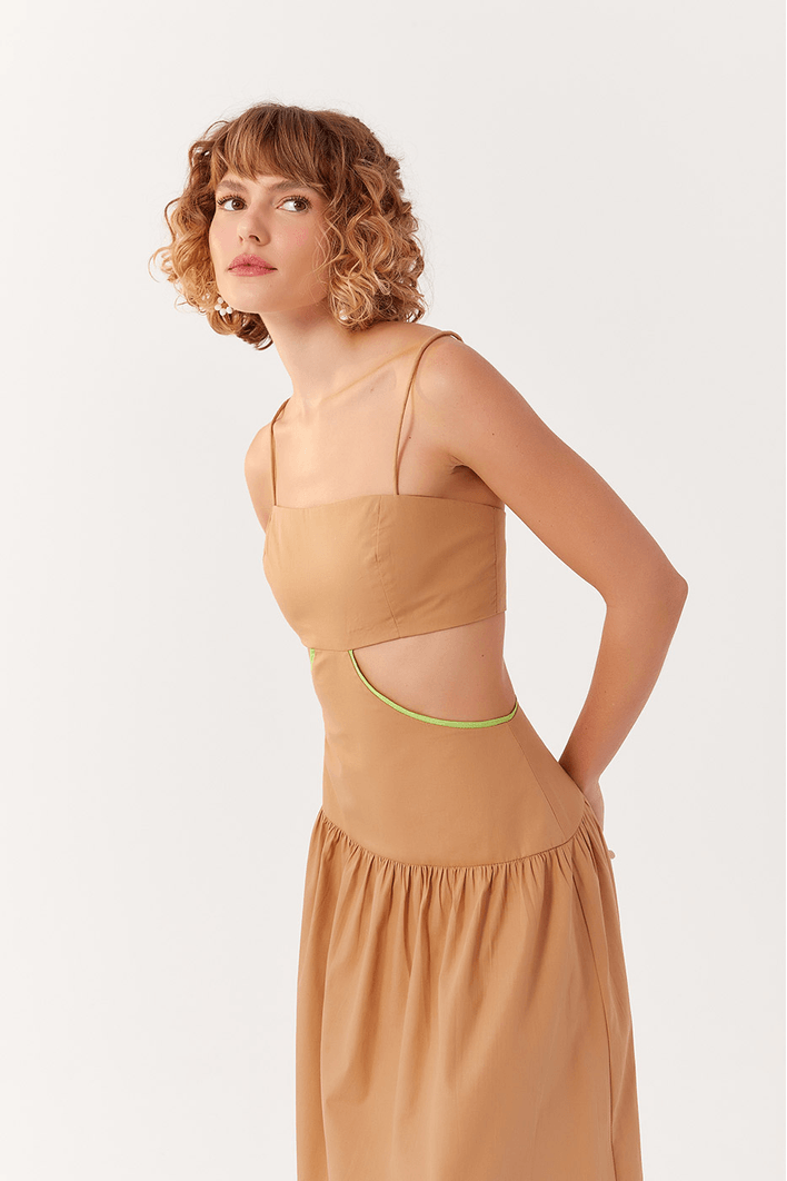 Vestido Midi Recortado