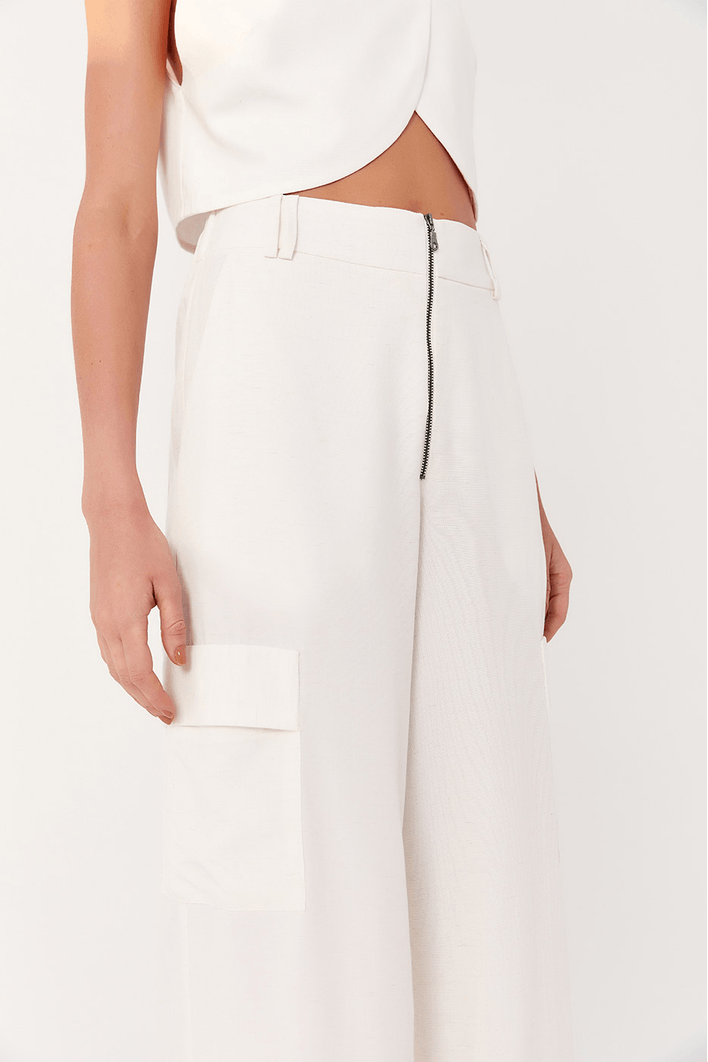 Calça Bolso Lateral