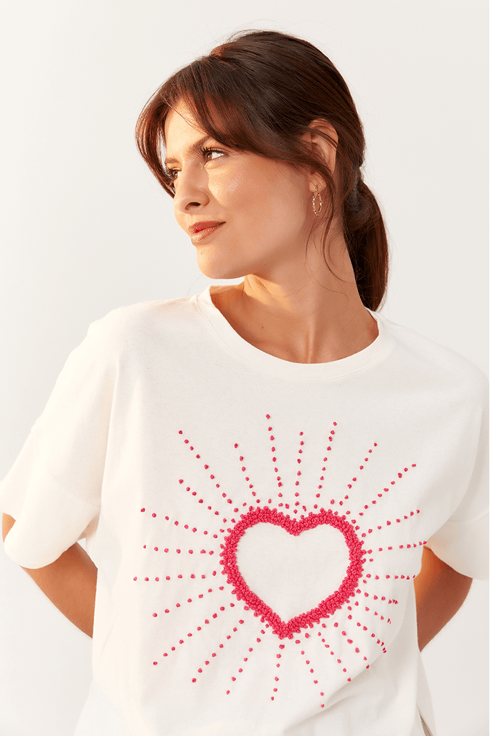 T-shirt Bordado Amor