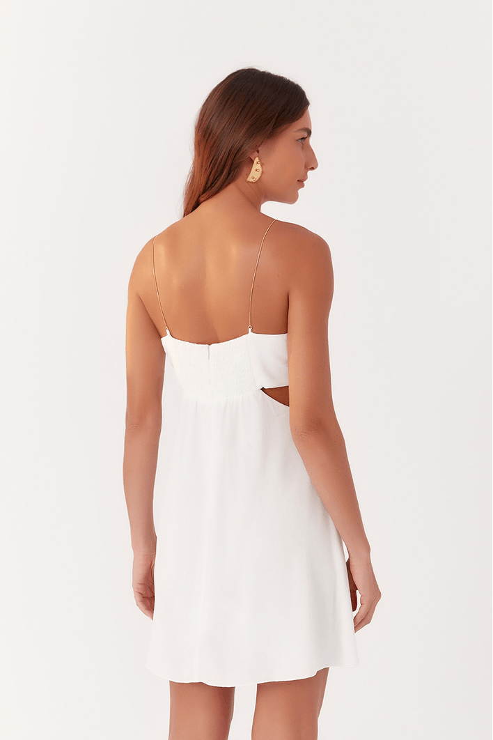 Vestido Curto Crepe Alça Metal