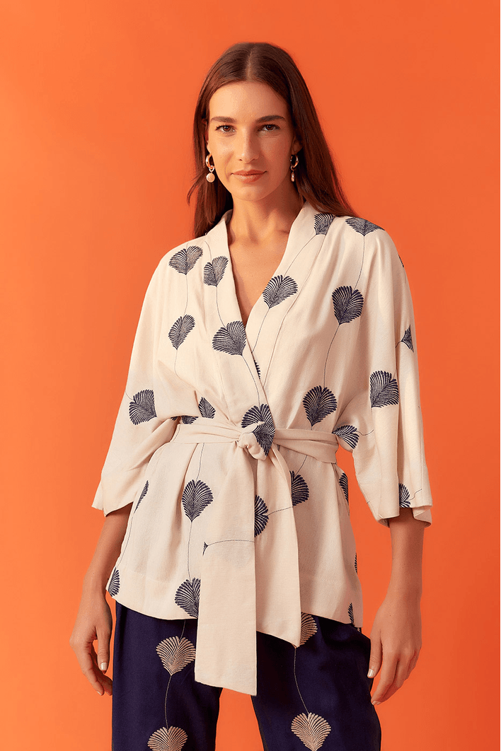 Kimono Bordado Faixa Cintura