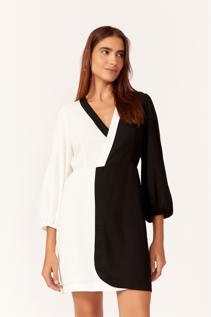 Vestido Curto Linho P&b