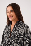 Camisa Estampa Selos Preto