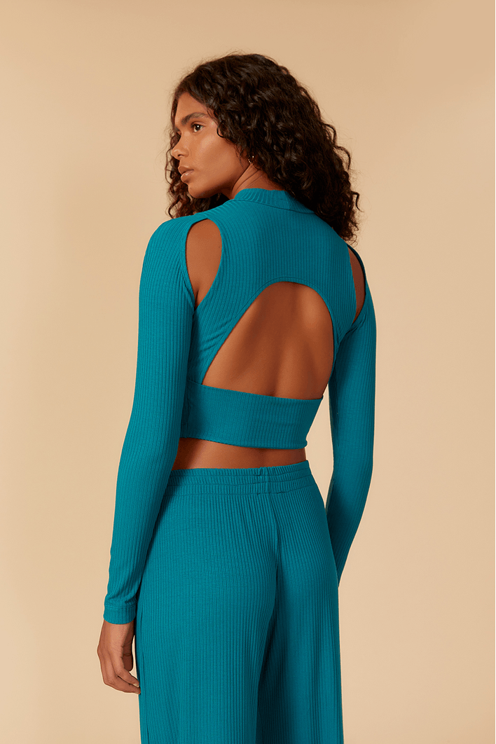Blusa Cropped Canelada Recortes