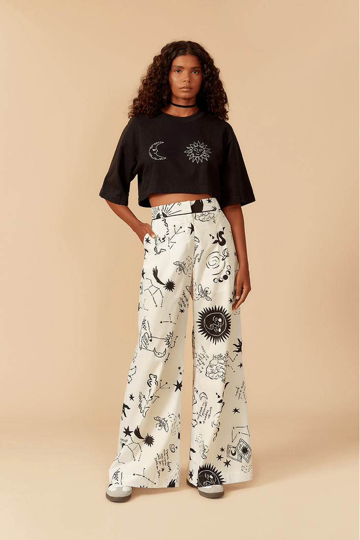 Blusa Moletinho Bordado Sol E Lua