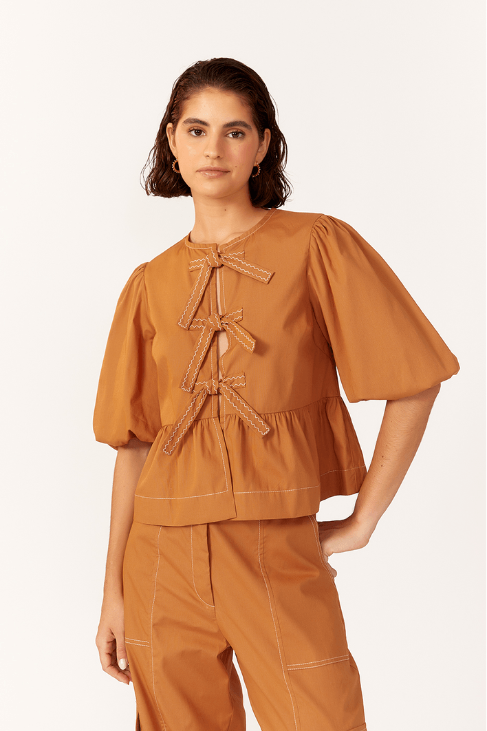 Blusa Amarrações Bordada
