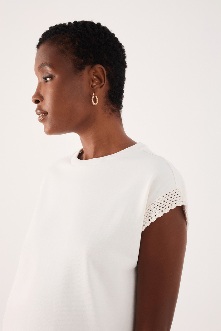 Blusa Detalhe Crochet