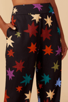 Calça Cenoura Estampa Orion