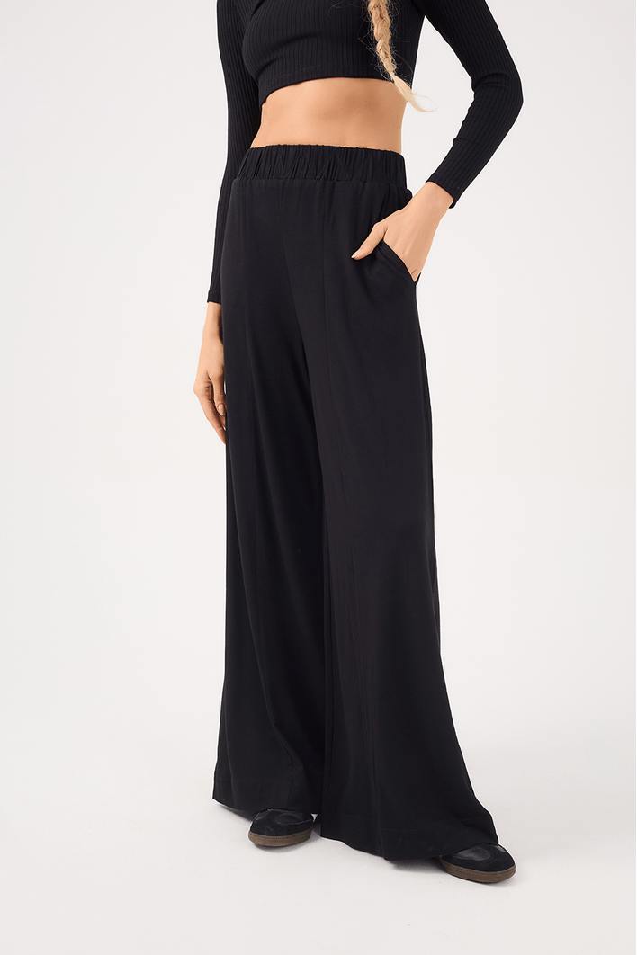 Calça Pantalona Crepe