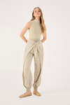 Calça Linho Bordado Caminhos