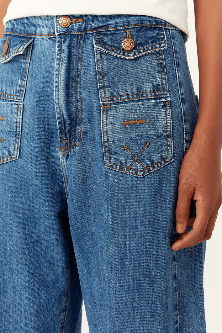 Calça Jeans Bolsos