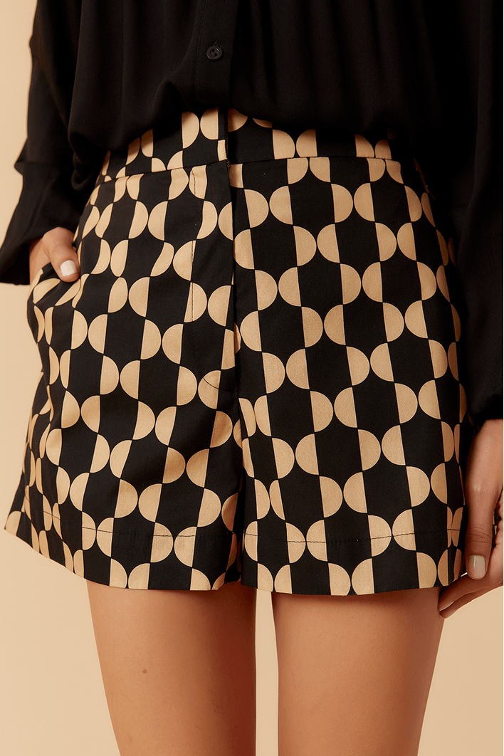 Short Tricoline Alfaiataria Estampa Geo