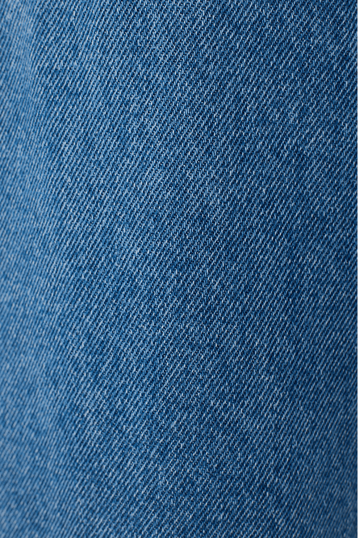 Calça Jeans Detalhe Fenda