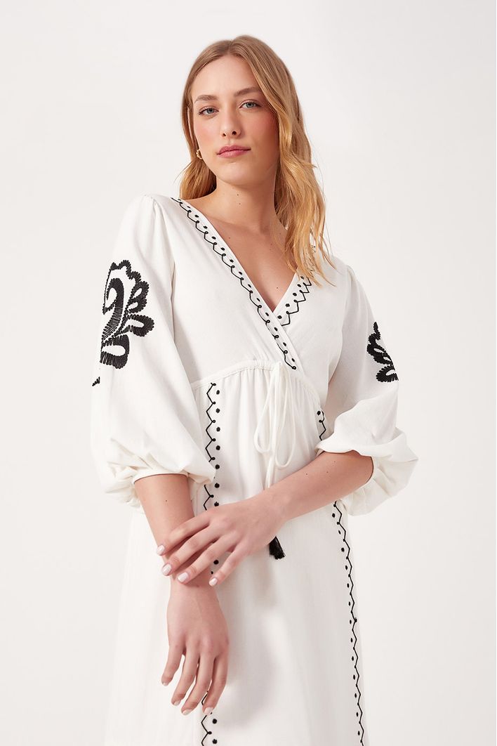 Vestido Linho Longuete Bordado Black