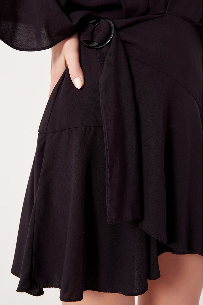 Vestido Curto Pala Transpassada
