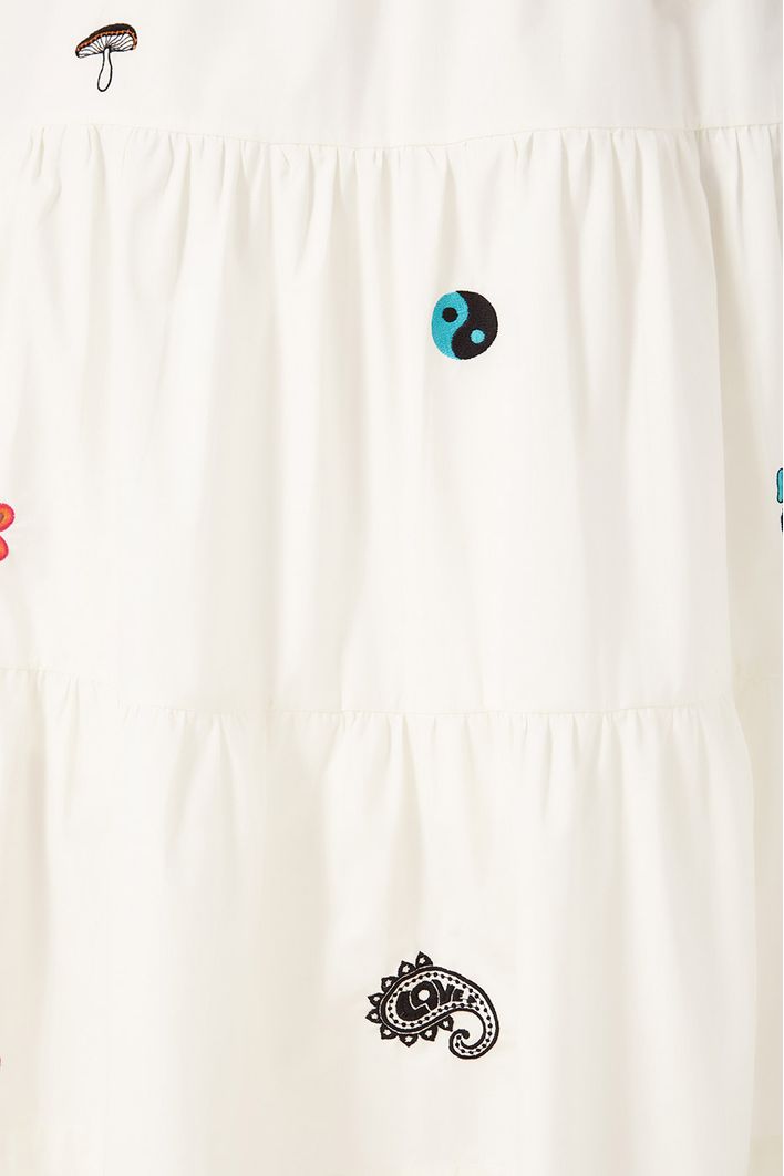 Vestido Midi Estruturado Bordado