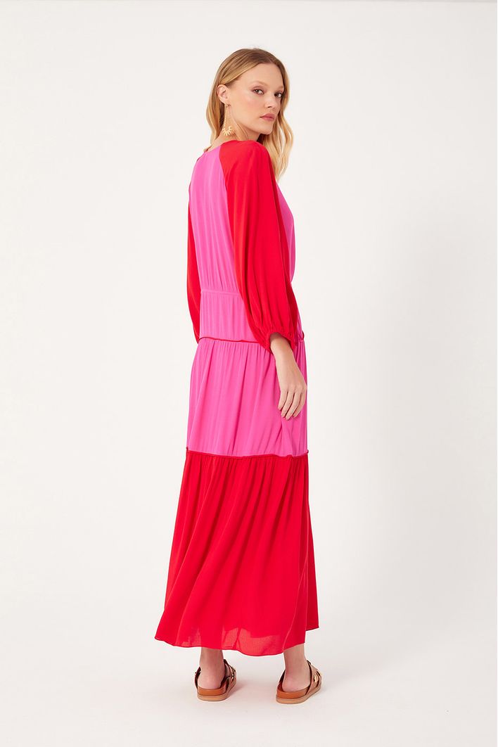 Vestido Crepe Detalhe Recorte Listrado
