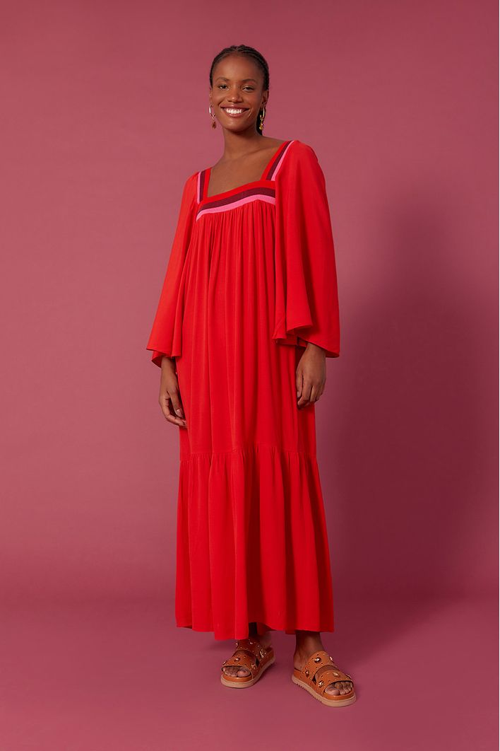 Vestido Crepe Longuete Com Retilinea