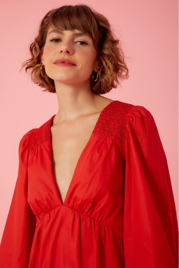 Vestido Curto Detalhe Lastex