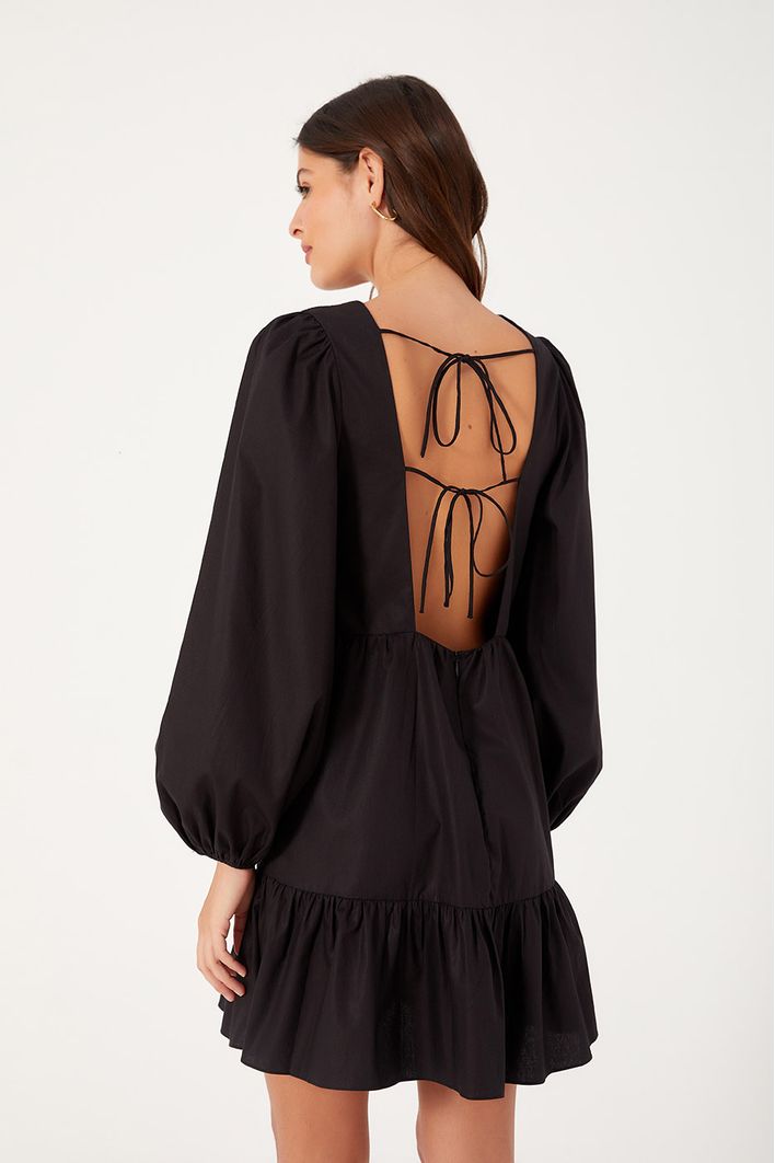 Vestido Curto Detalhe Lastex