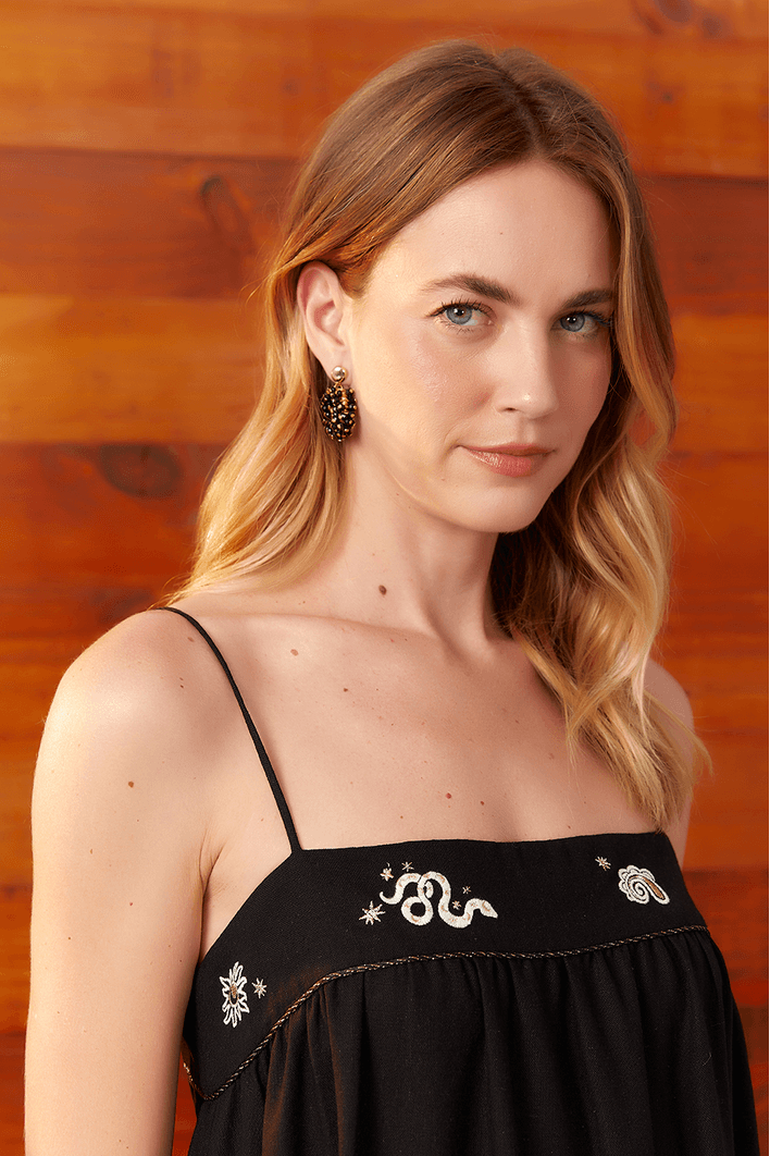 Vestido Midi Linho Bordado Sonhos