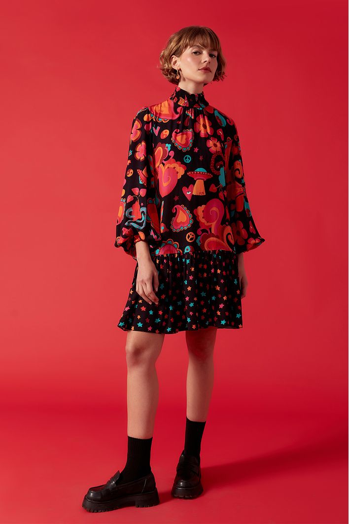 Vestido Curto Estampa Happy