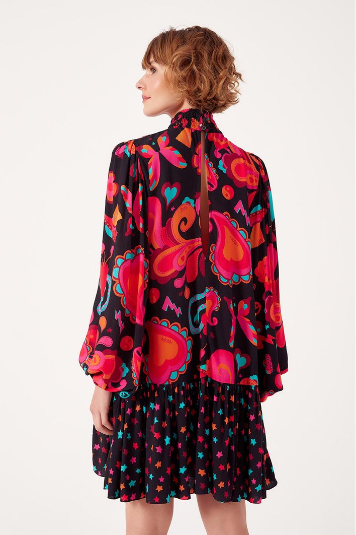 Vestido Curto Estampa Happy