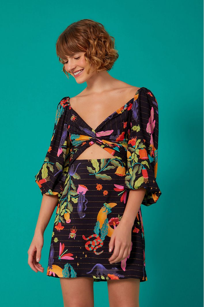 Vestido Curto Estampa Floresta Mágica