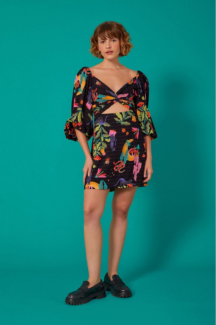 Vestido Curto Estampa Floresta Mágica