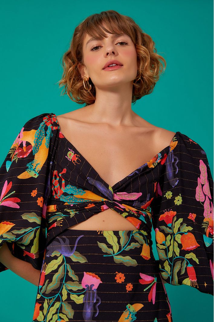 Vestido Curto Estampa Floresta Mágica