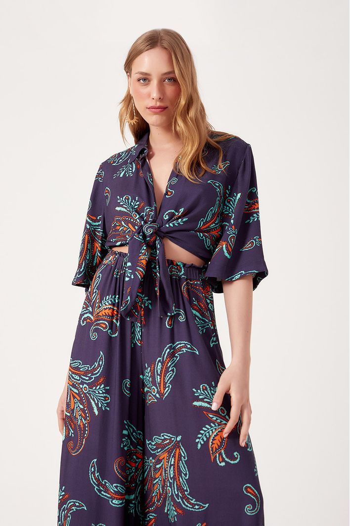 Blusa  Estampa Blatt