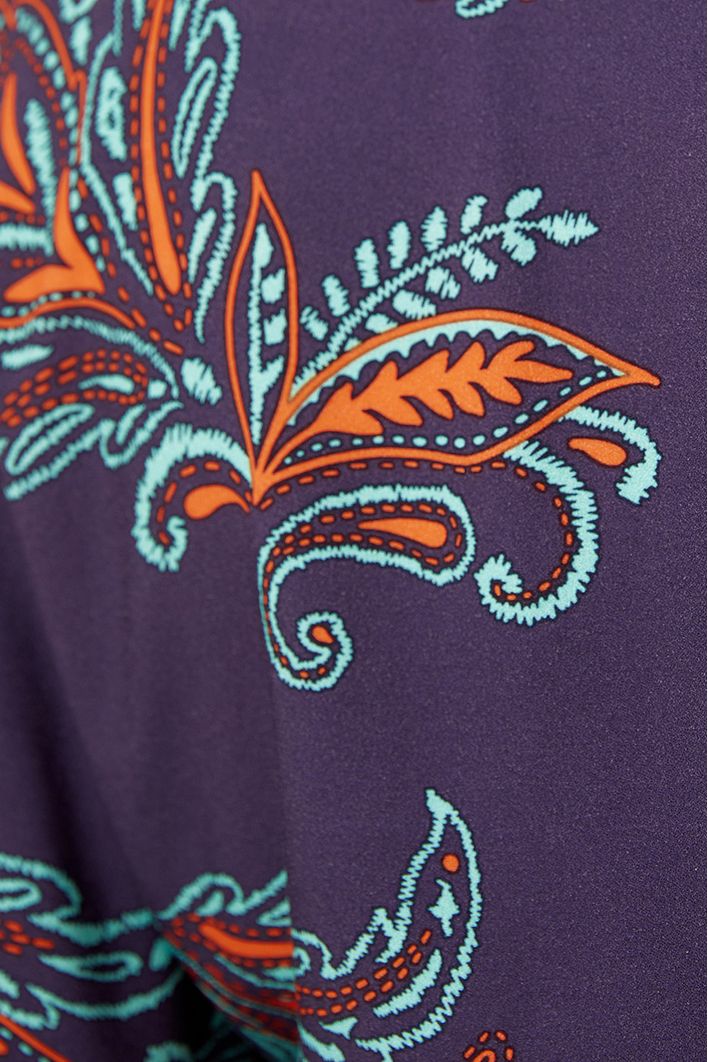 Blusa  Estampa Blatt