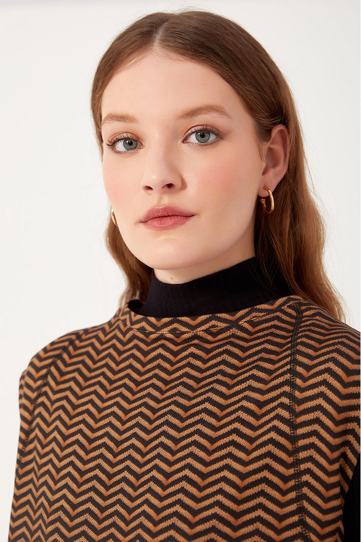 Cropped Moletom Estampa Zig Zag